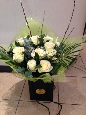 Classic Dozen White Roses